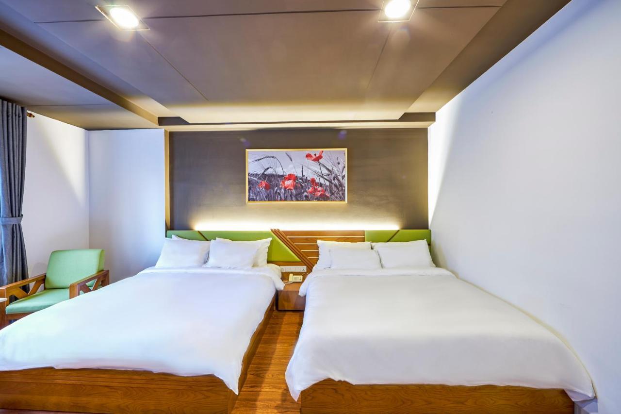 The Noble Swan Hotel Saigon Ho Chi Minh City Bagian luar foto