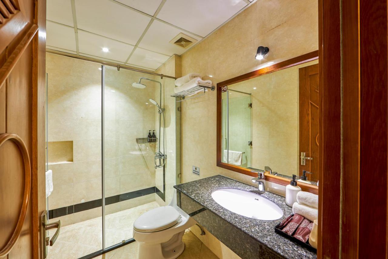 The Noble Swan Hotel Saigon Ho Chi Minh City Bagian luar foto
