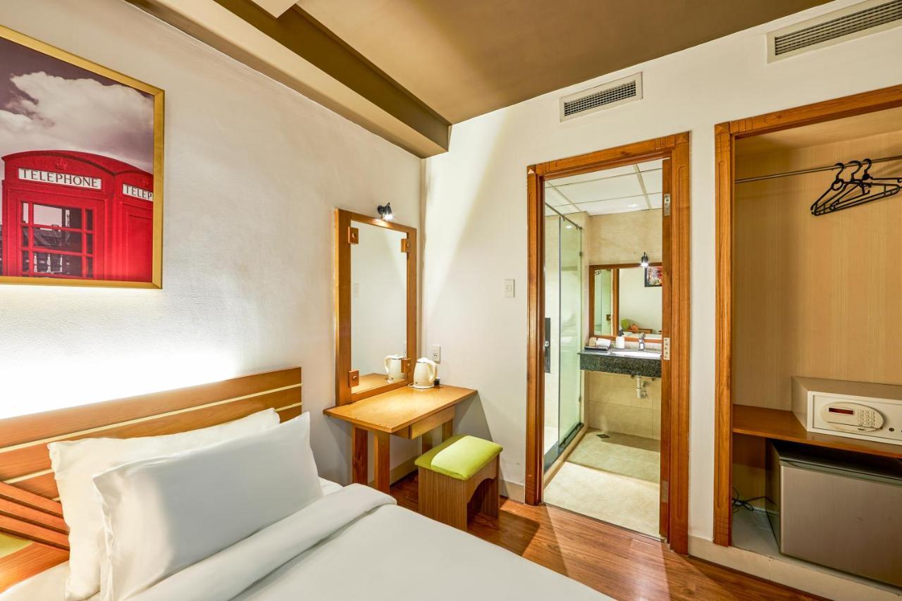 The Noble Swan Hotel Saigon Ho Chi Minh City Bagian luar foto
